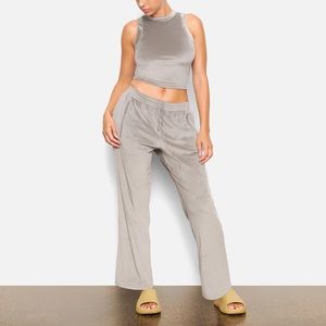 SKIMS Velour Tank Size Medium